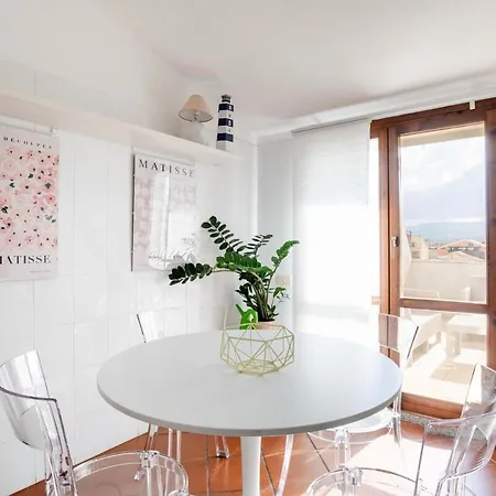 Attico In Centro Con Terrazze Vista Mare アパート アルゲーロ